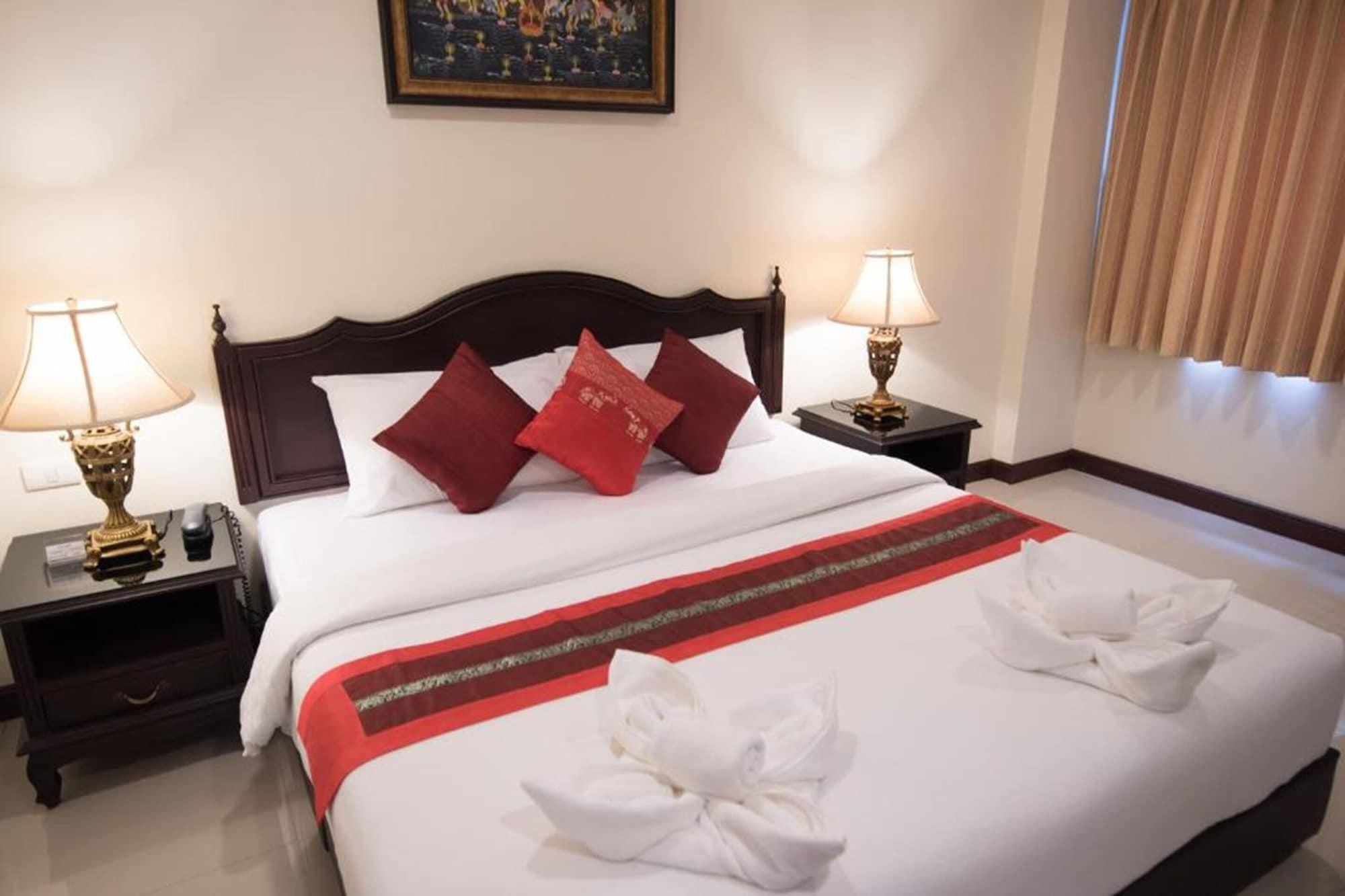 True Siam Rangnam Hotel Bangkok Bagian luar foto