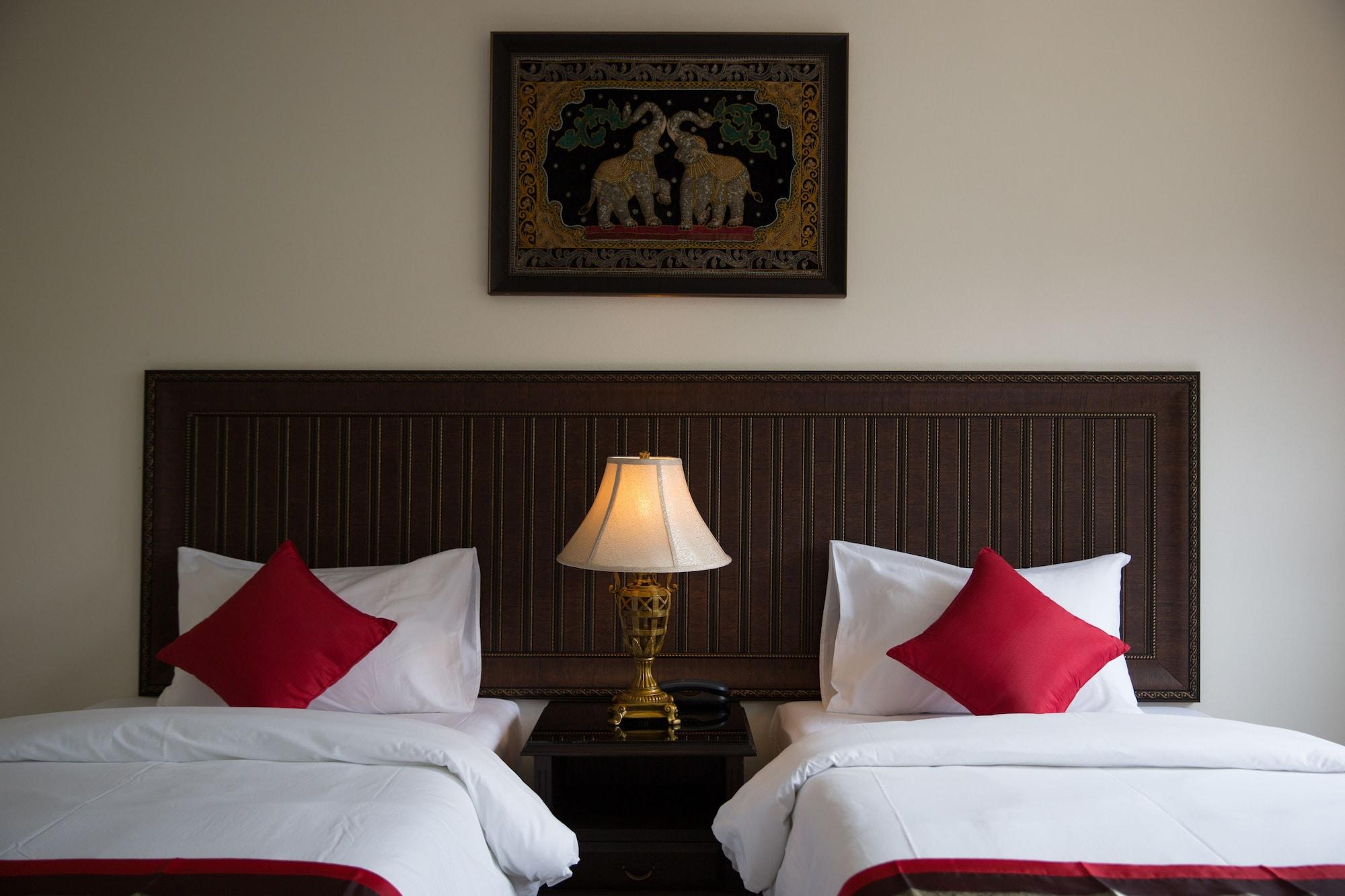 True Siam Rangnam Hotel Bangkok Bagian luar foto
