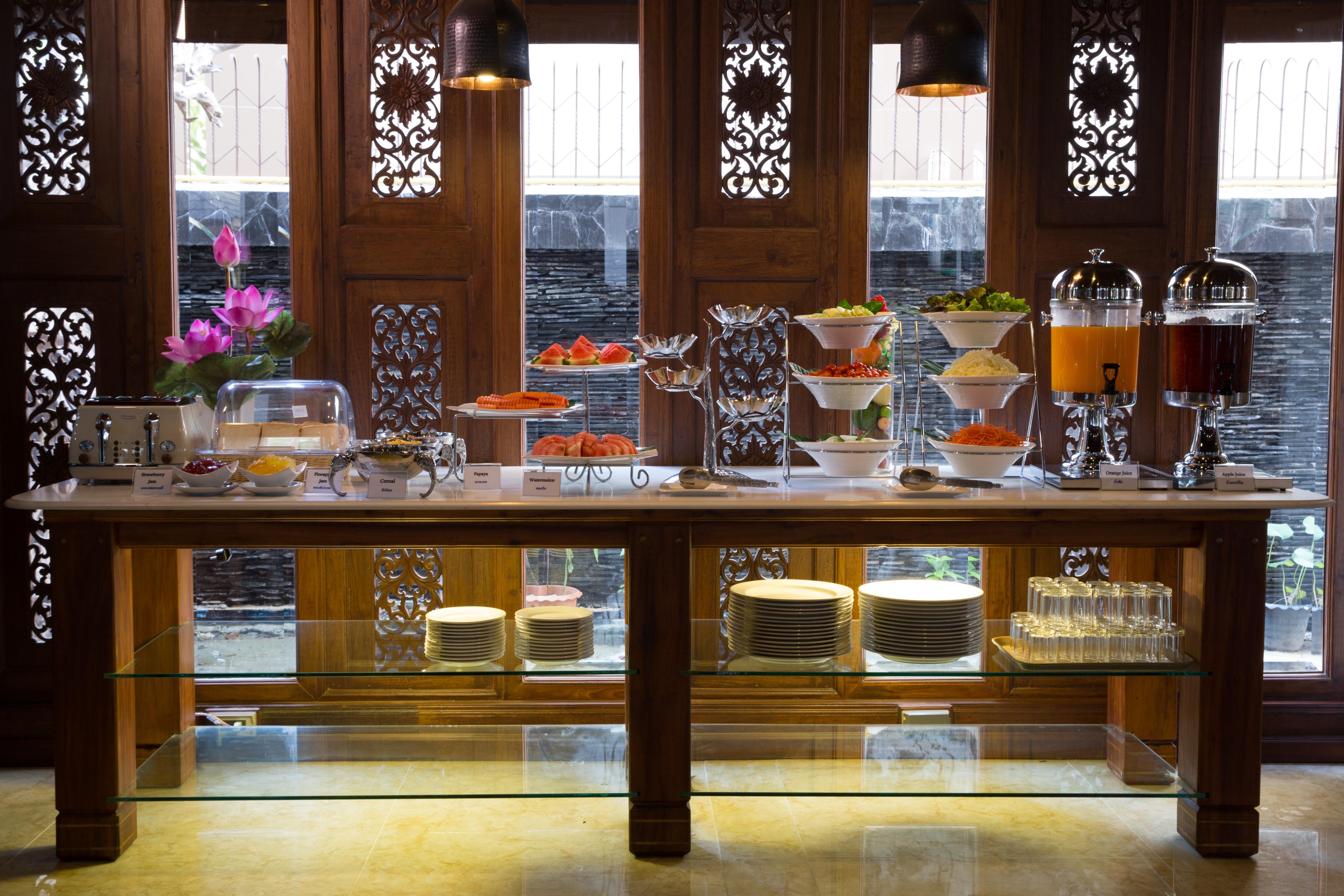 True Siam Rangnam Hotel Bangkok Bagian luar foto