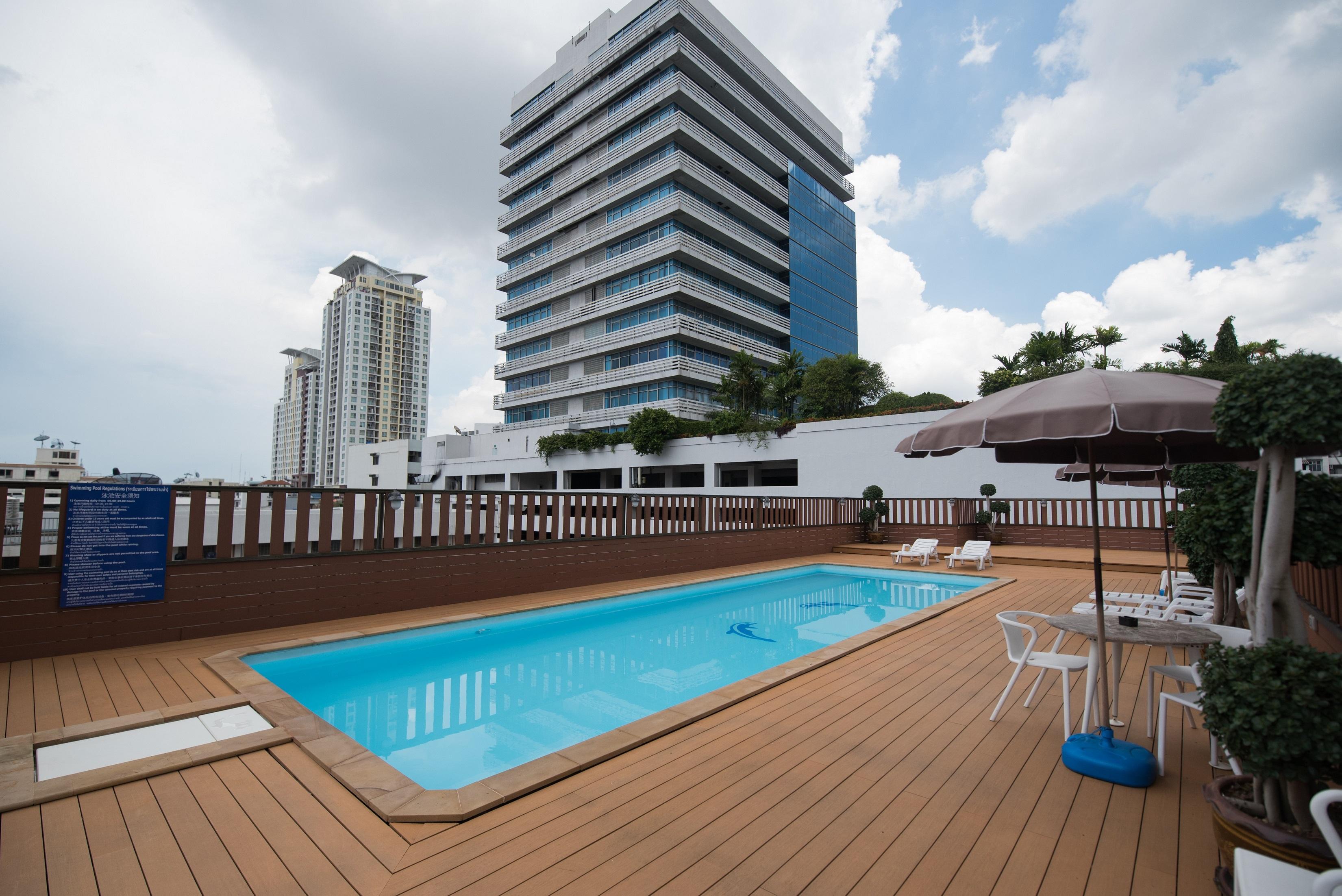 True Siam Rangnam Hotel Bangkok Bagian luar foto