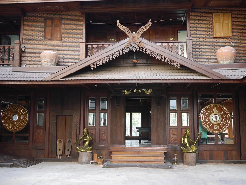 True Siam Rangnam Hotel Bangkok Bagian luar foto