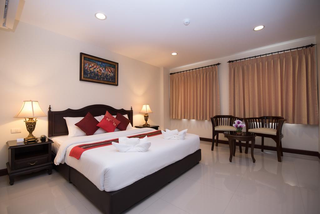 True Siam Rangnam Hotel Bangkok Bagian luar foto